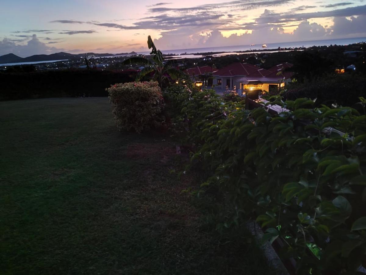 Holiday Home Belvedere Dickenson Bay Zewnętrze zdjęcie